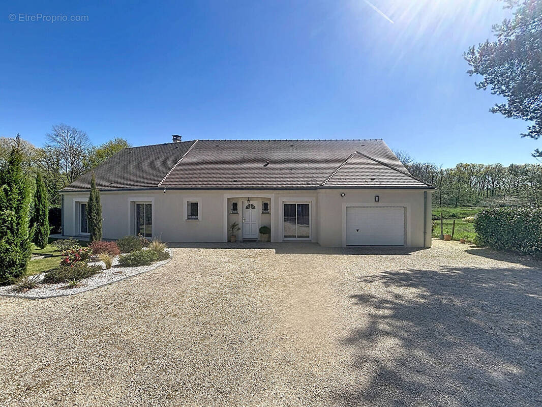 Maison à LIGNY-LE-RIBAULT