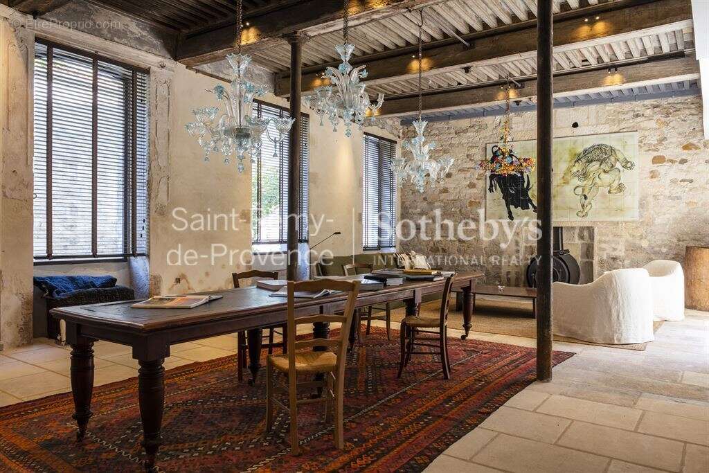 Maison à SAINT-REMY-DE-PROVENCE