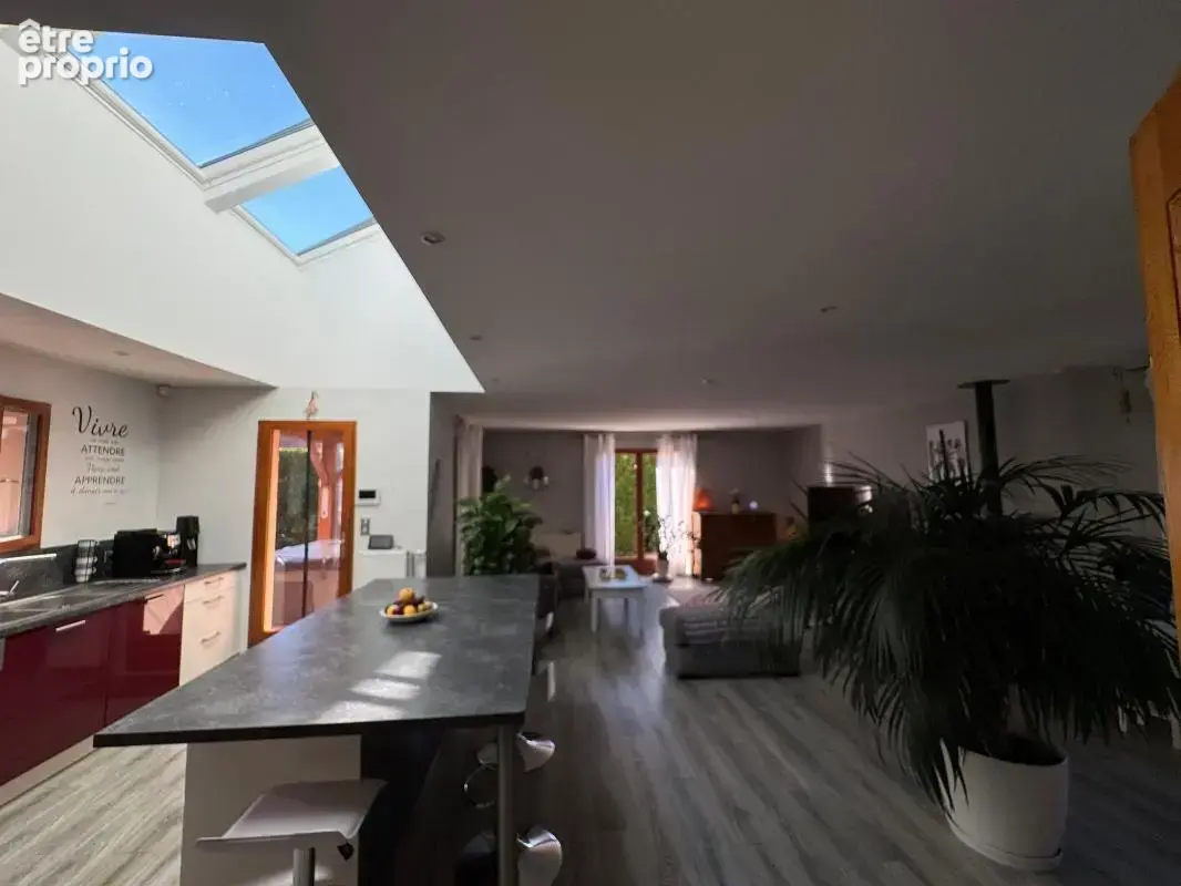 Belle propriété familiale avec grand parc arboré de 1 600 m² - photo 5