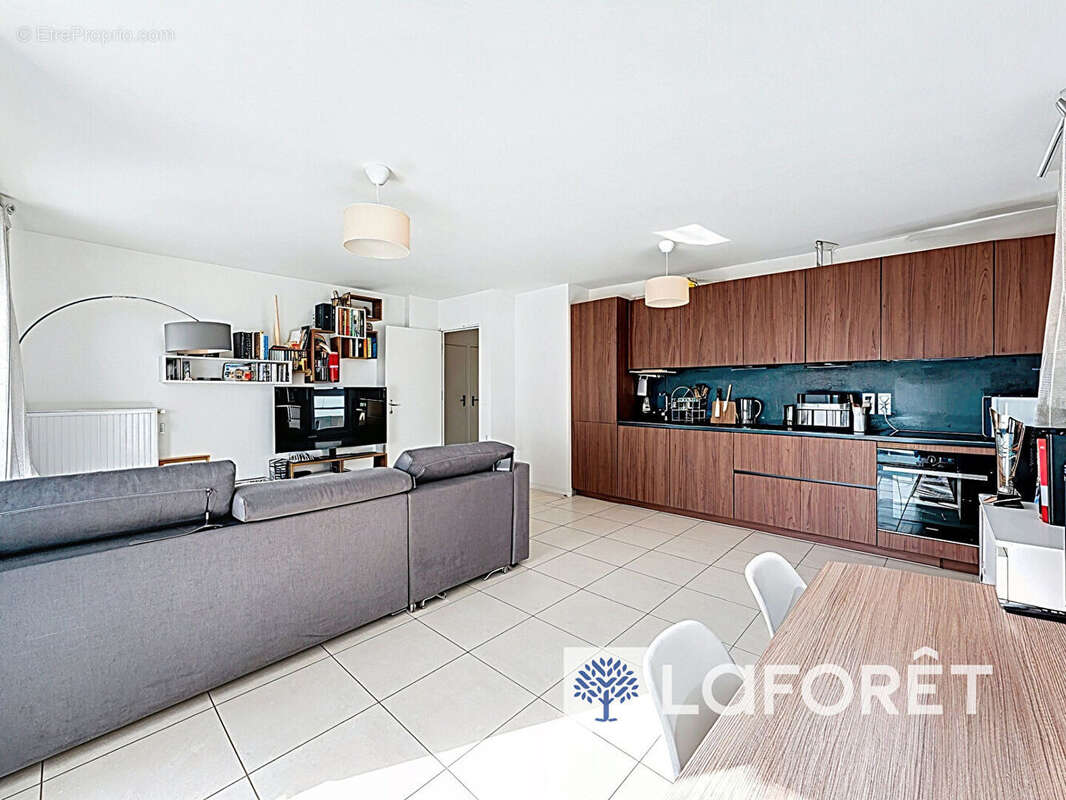 Appartement à CHAMPAGNE-AU-MONT-D'OR