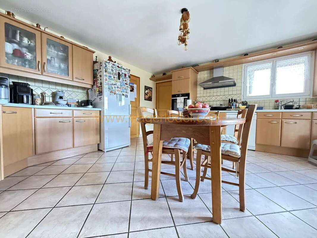 Maison à MOYE