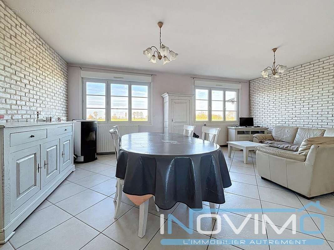 Maison à SAINT-FOLQUIN