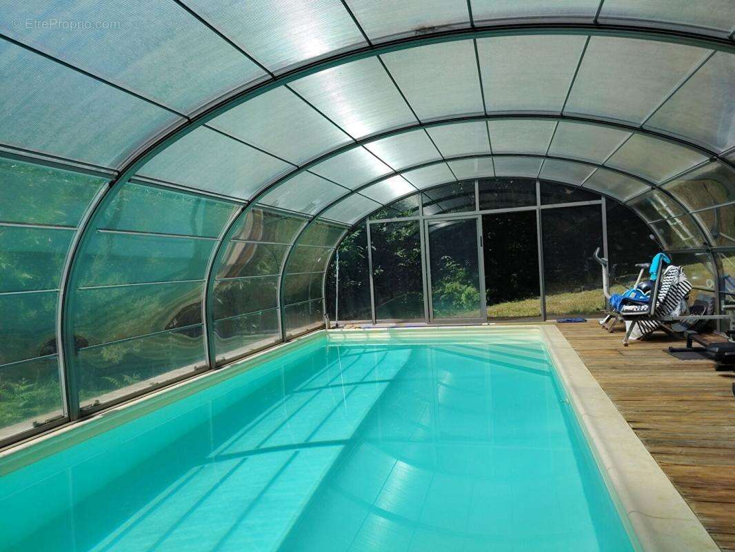 A 20kms des villes de QUIMPERLE et LORIENT, Maison de 134m2  - (160m2 au sol)  - sur environ 2,8 hectares ! - photo 18