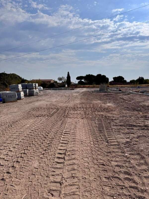 Terrain à FOS-SUR-MER