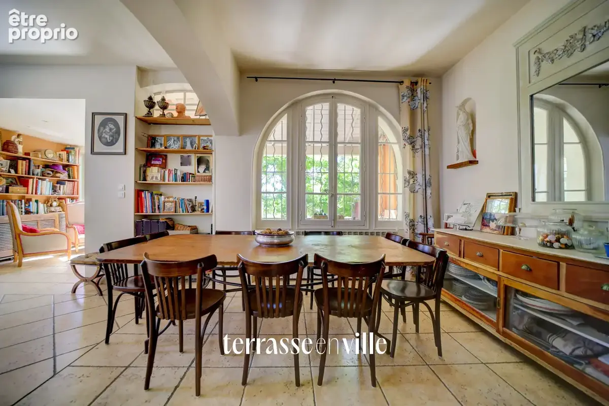 Sanary - port & plage à pied - maison de charme t7 - jardin- cave - aperçu mer - 850 000€ - photo 7