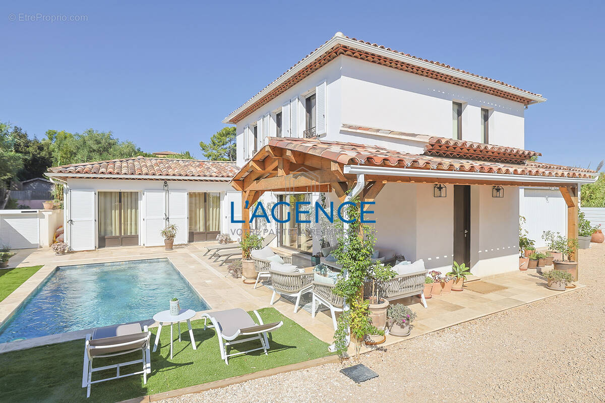 Maison à HYERES