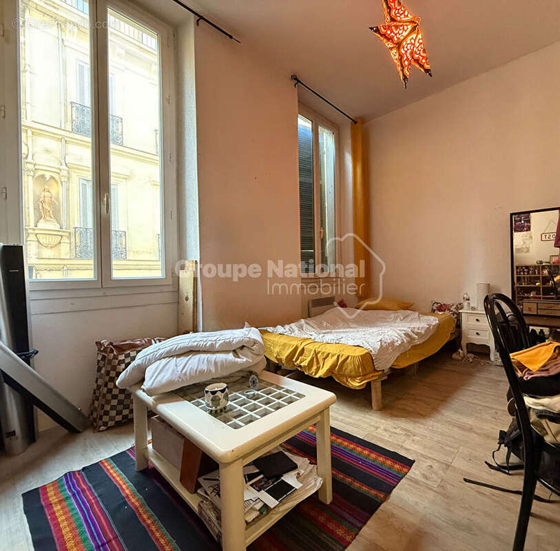 Appartement à MARSEILLE-1E
