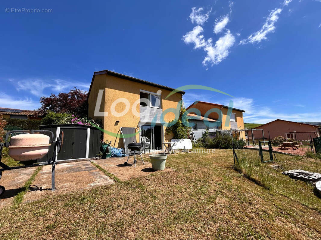 Maison à AMPLEPUIS