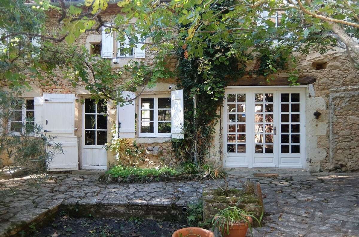 Maison dans la campagne avec etang prive - photo 13