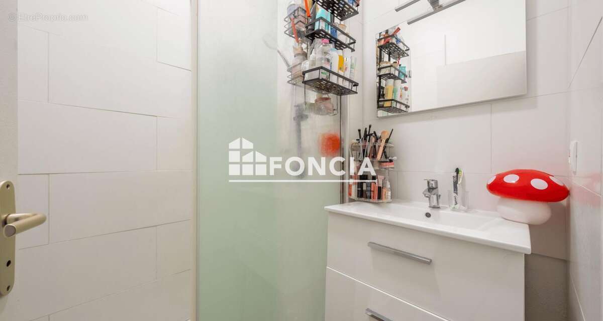Centre de bordeaux - croisement cour l'intendance - t2 moderne et lumineux - photo 5
