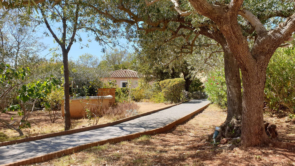Maison à CEBAZAN