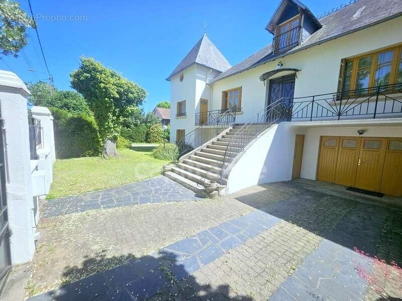 Maison de caractère 225m2 avec piscine chauffée - photo 9