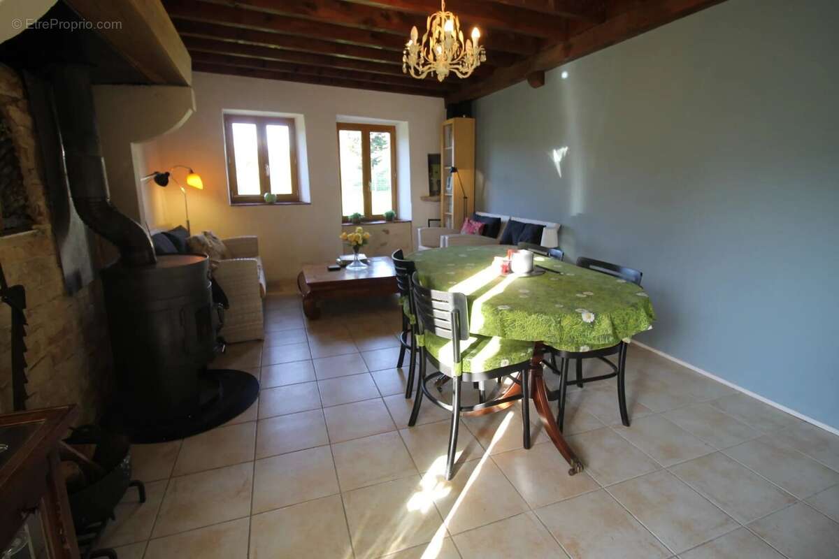 Appartement à NOLAY
