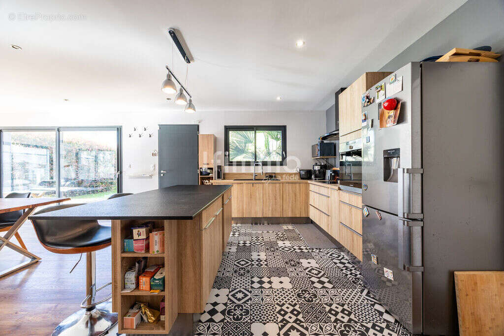 Maison à CABANAC-ET-VILLAGRAINS