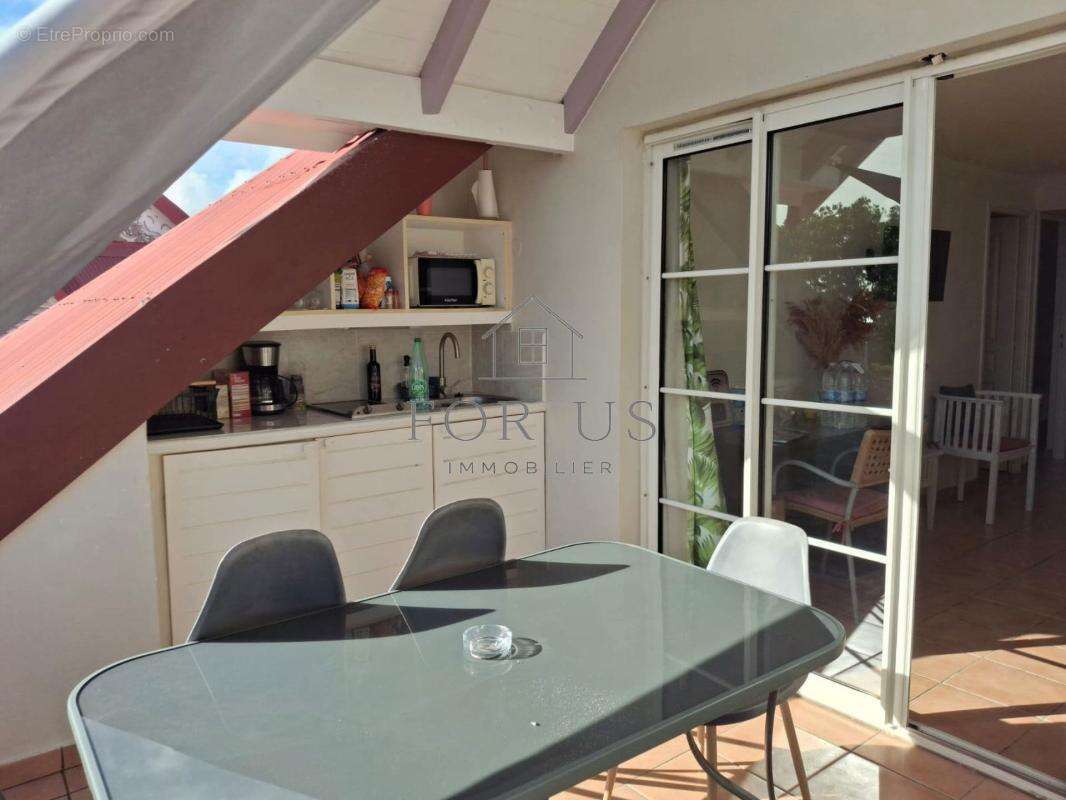 À Vendre – Appartement T3 Meublé – Village Vacances, Sainte-Anne - photo 5