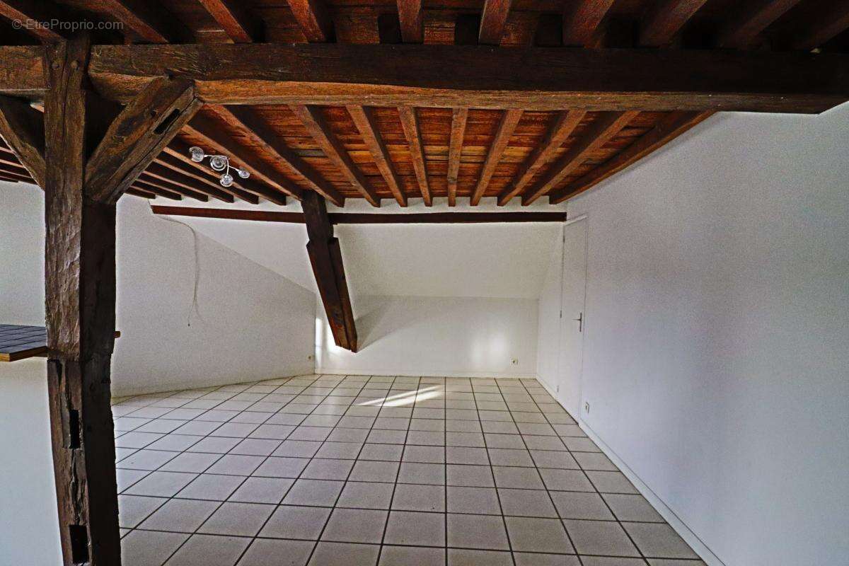 Appartement à SAINT-SATUR