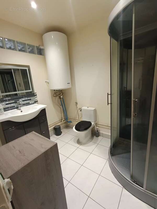 Commerce à BREUILLET