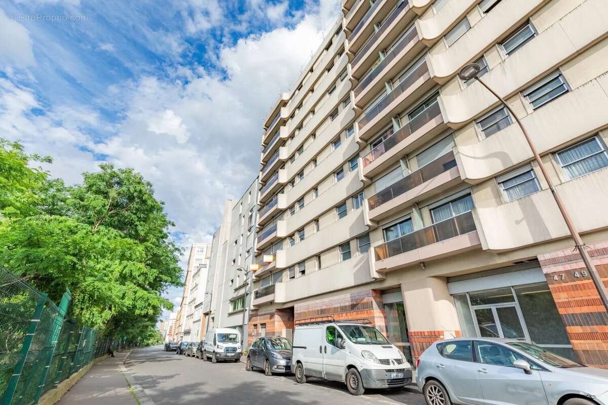 Appartement à PARIS-18E