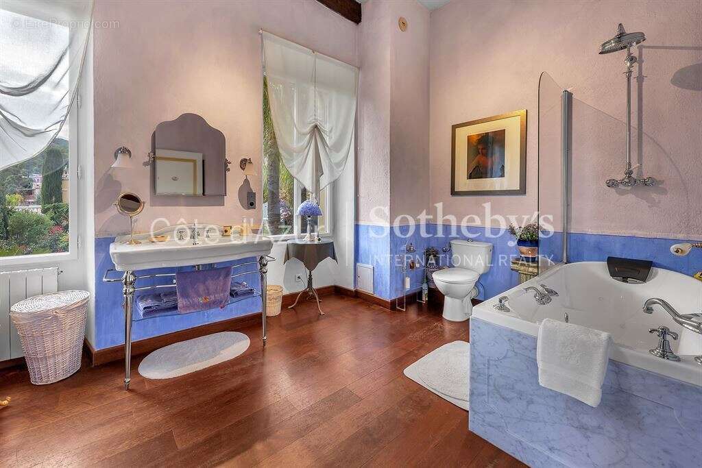 Maison à EZE