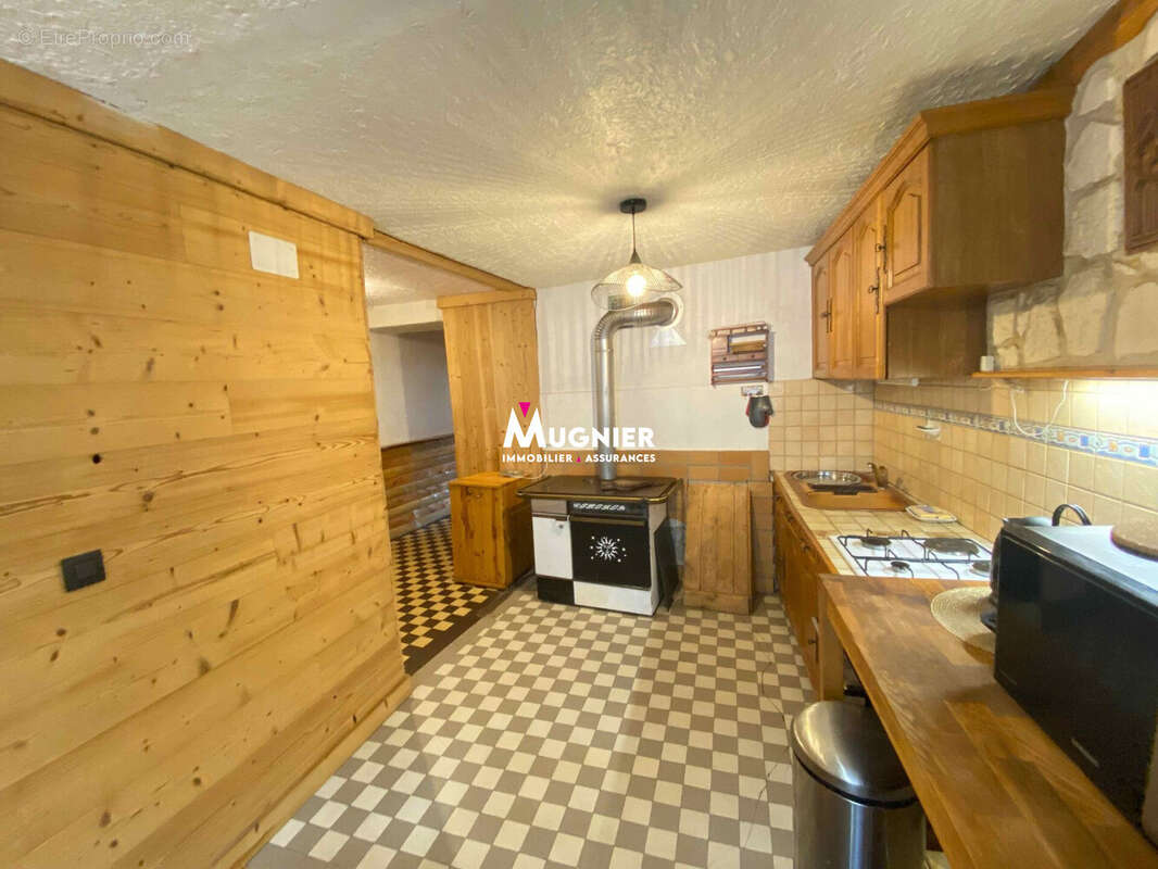Appartement 78 m² à Taninges  - photo 4