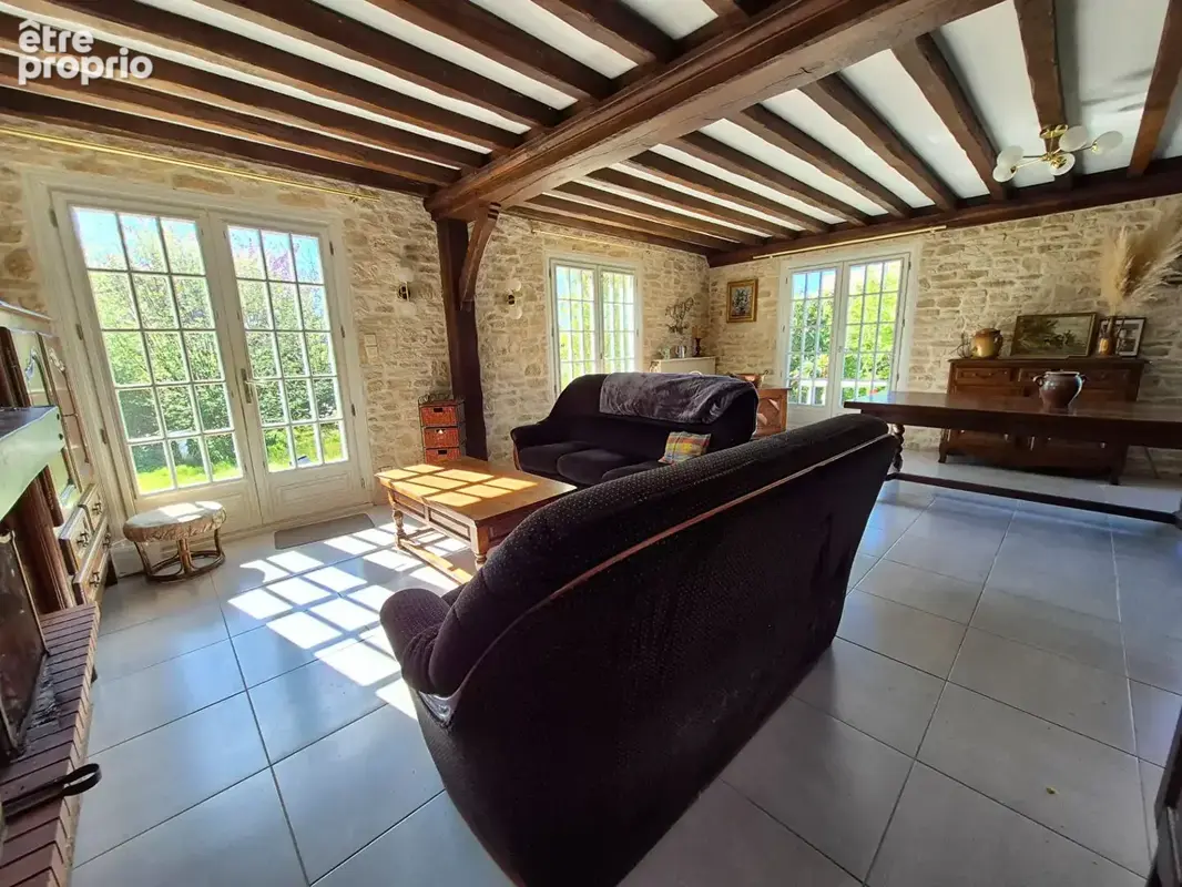 FONTAINE-LA-MALLET - Maison plain-pied 136 m² - 4 chambres - Grand jardin - Sous-sol complet - photo 4