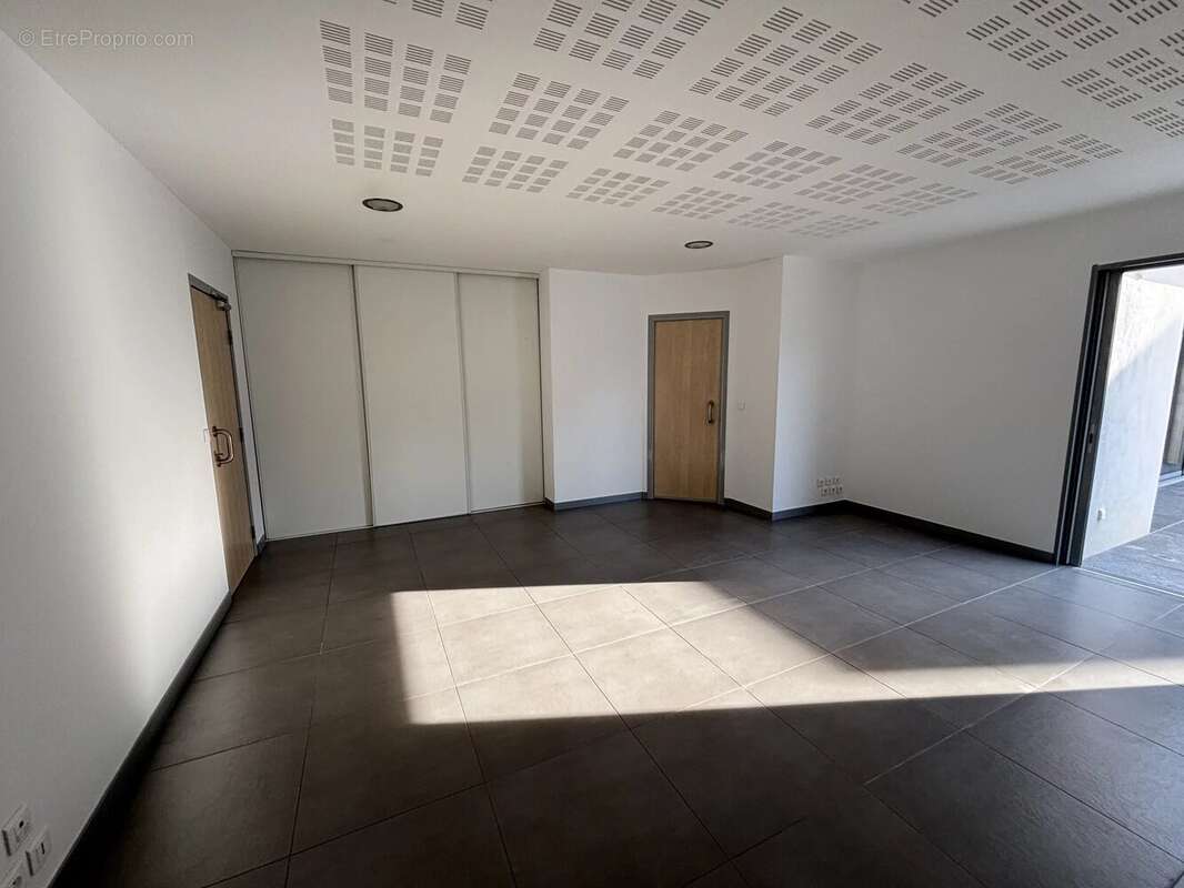 Maison à FIGANIERES