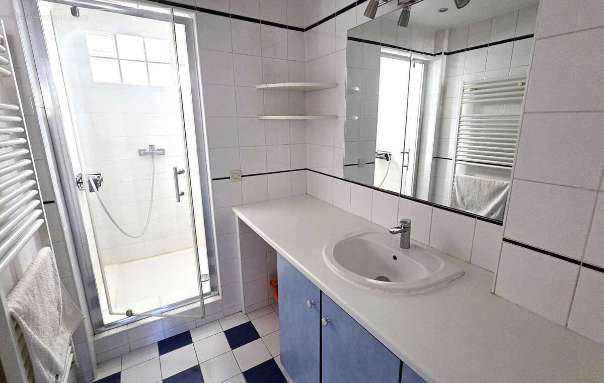 Appartement 2 chambres ** 15 min gare HOUILLES - photo 3