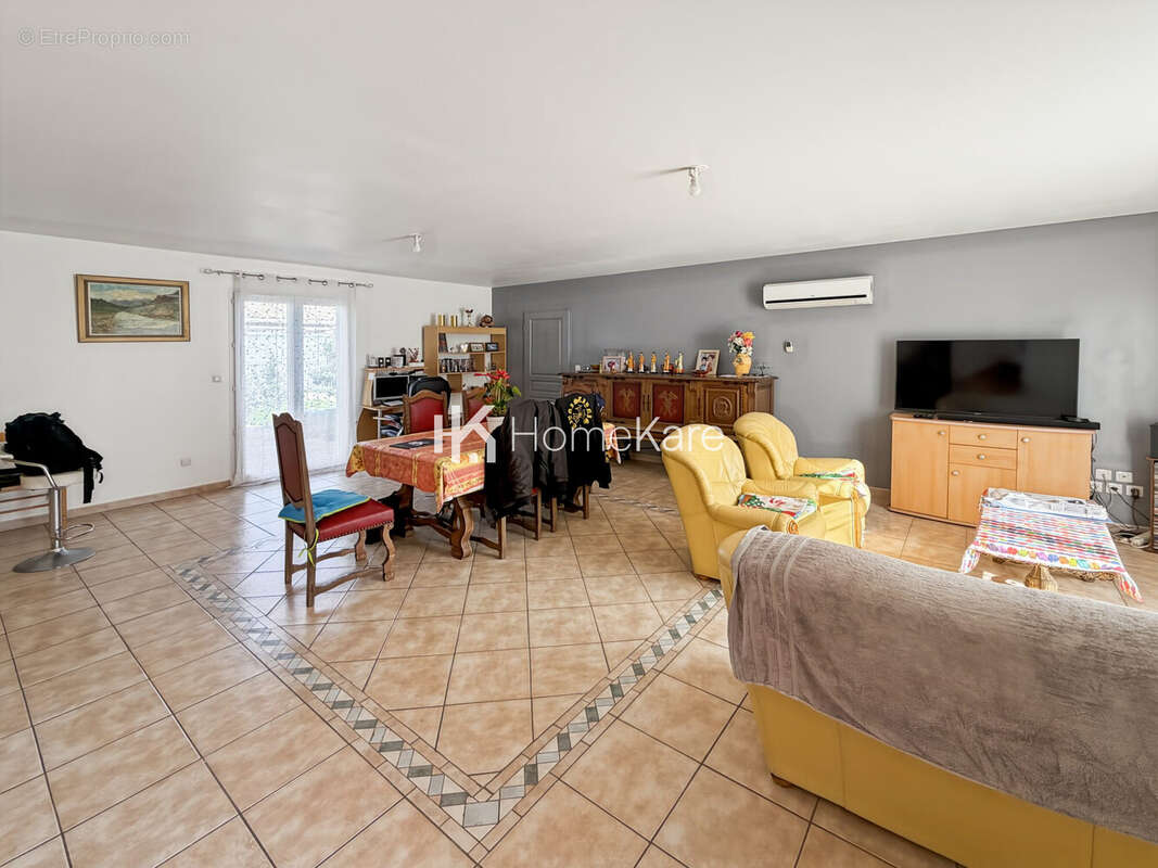 Maison à VERDUN-SUR-GARONNE