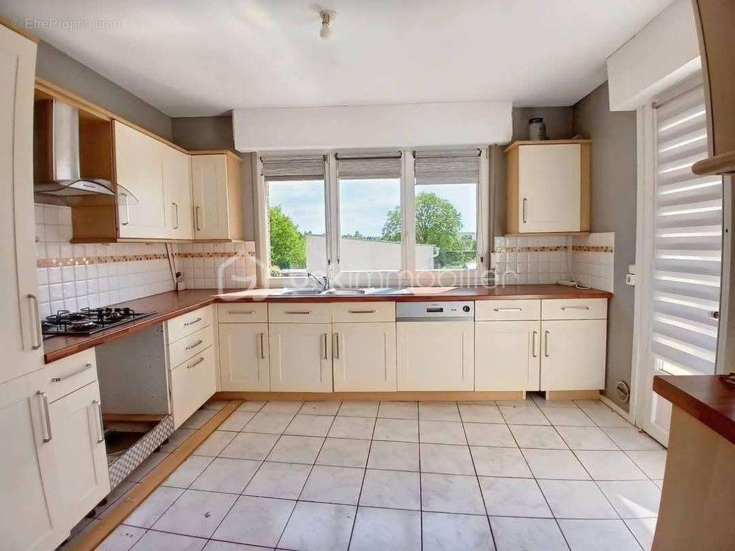 Appartement à AUBERCHICOURT