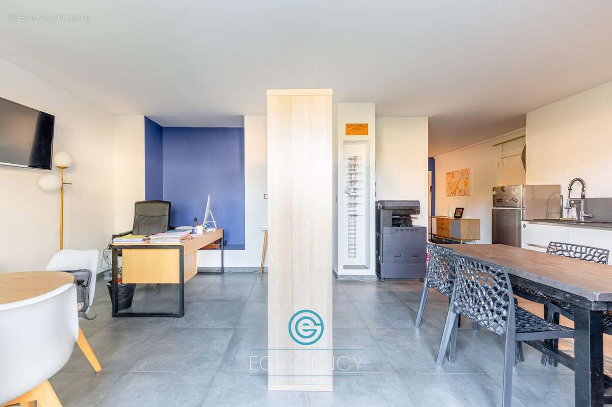 Appartement à MARSEILLE-8E