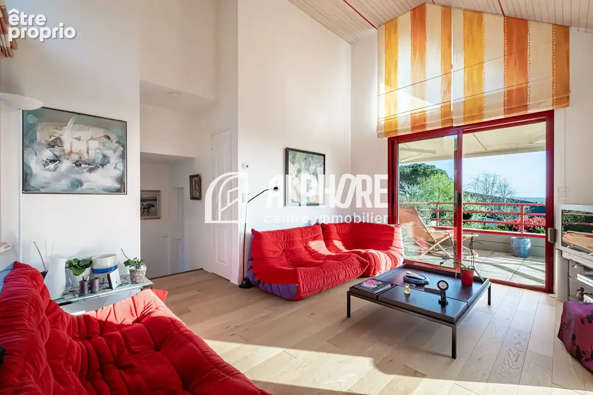 Guérande , propriété de 240m²  , 7 pièces , garage , piscine sur 1500m²  de terrain . - photo 7