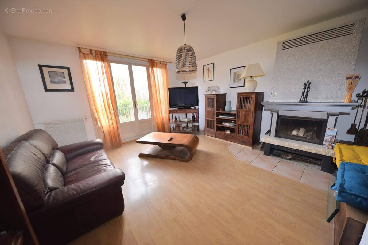 Appartement à COUBRON