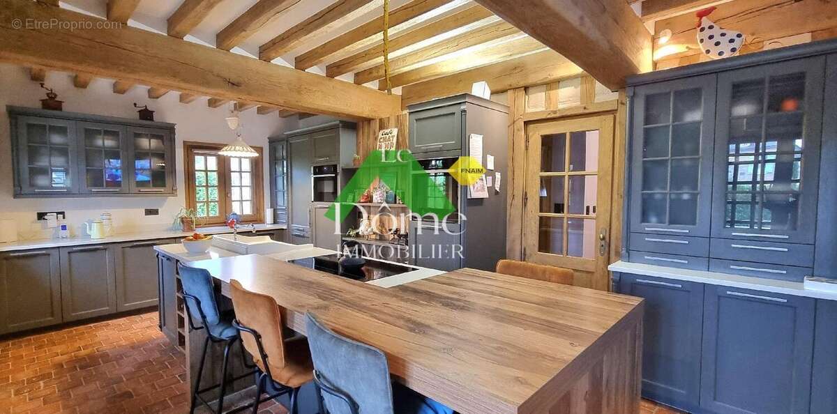 Maison 262 m² à Gisors  - photo 2