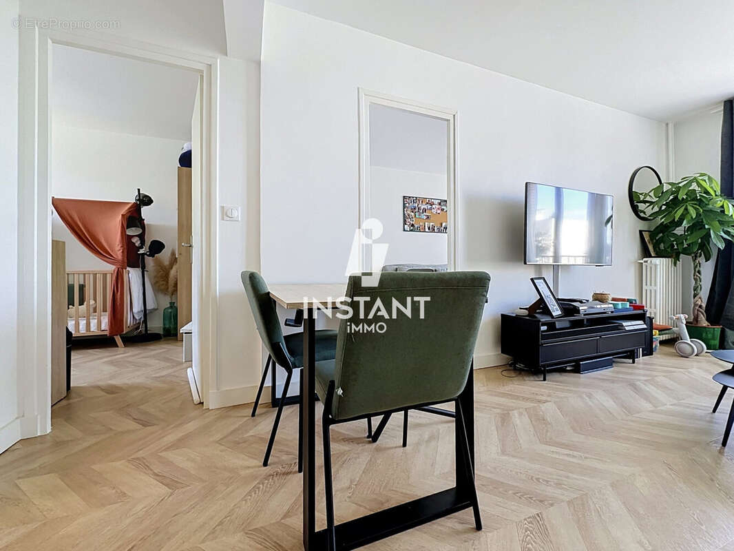 Appartement à SAINT-MAUR-DES-FOSSES