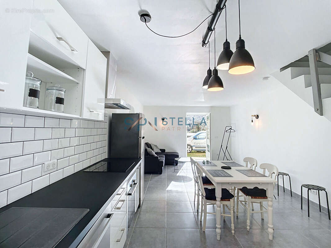 Appartement à VERO
