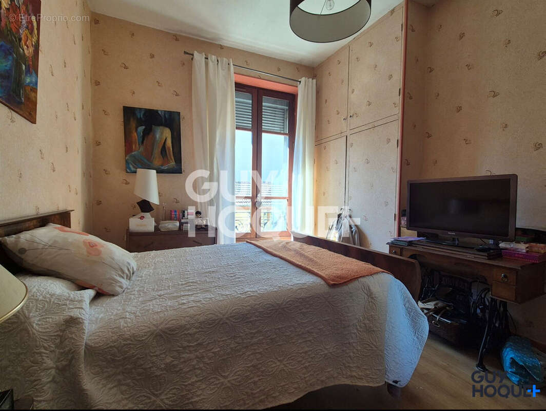 Appartement Saint Fons - Proche Tramway T10 - 4 pièces - 83 m2 - photo 4