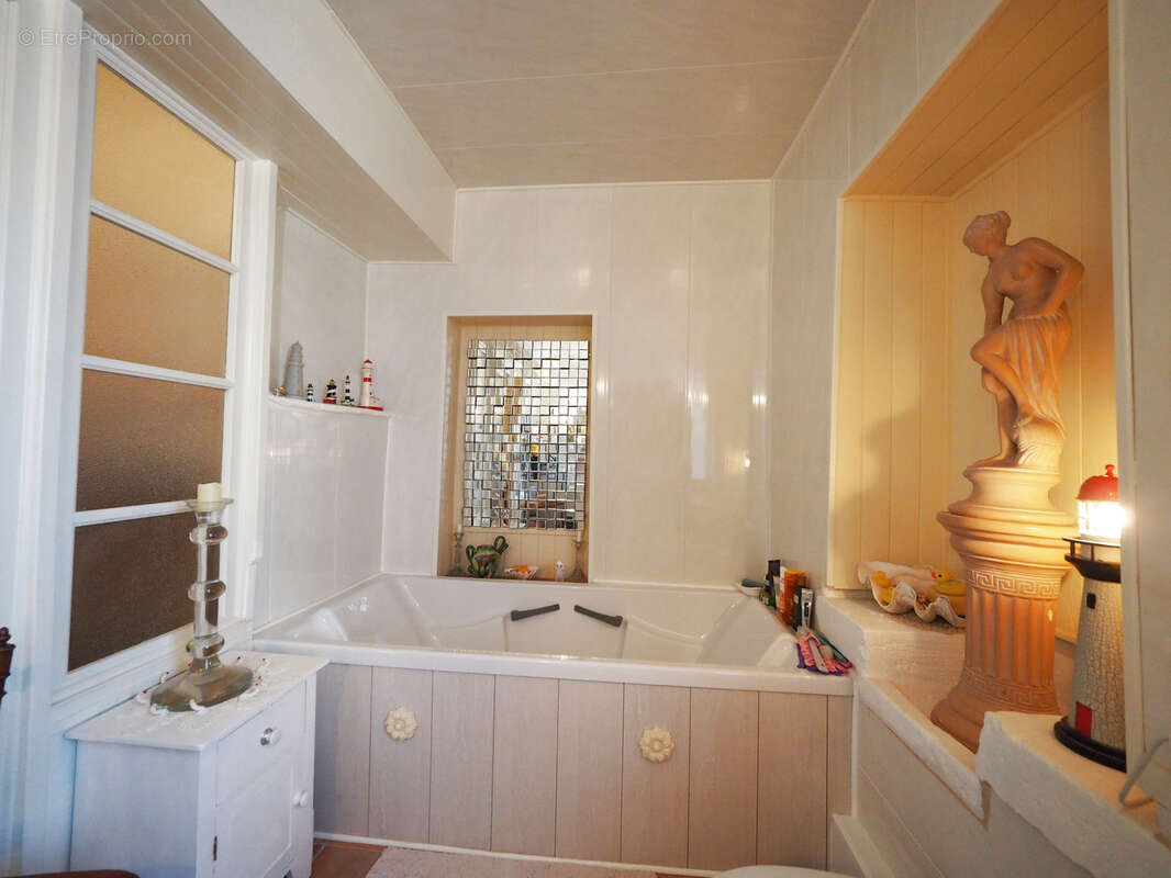 Maison à SAINTE-BAZEILLE