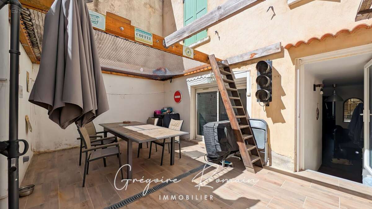 Maison Saint Chamas 7 pièce(s) 160 m2 - photo 5