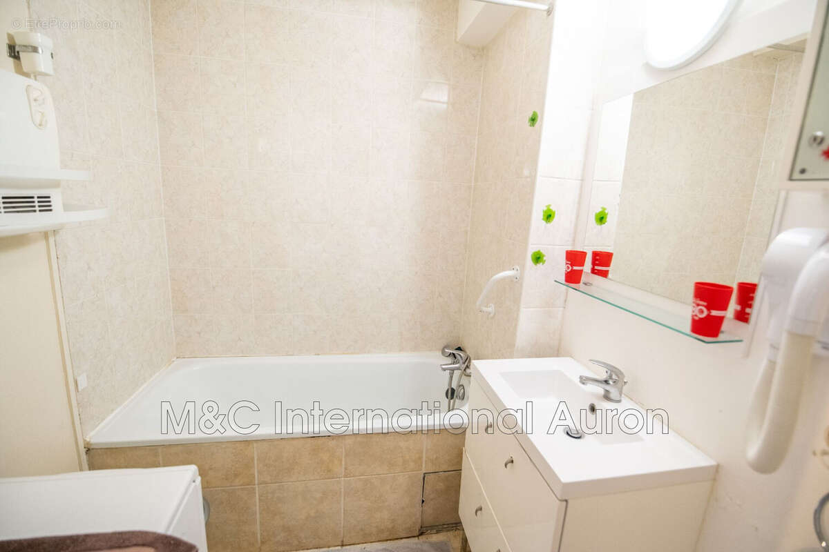 Appartement à SAINT-ETIENNE-DE-TINEE