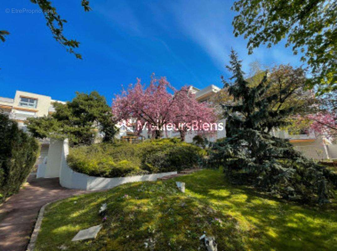 Appartement à NOGENT-SUR-MARNE