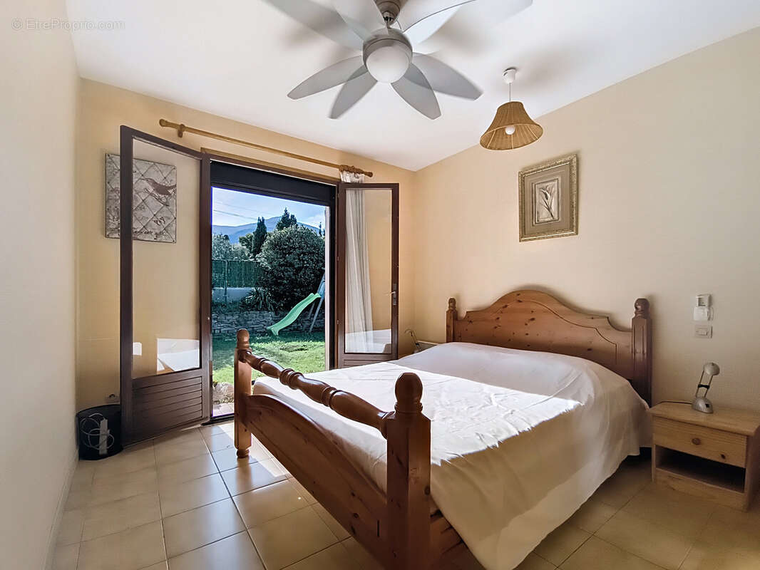 Maison à LAROQUE-DES-ALBERES