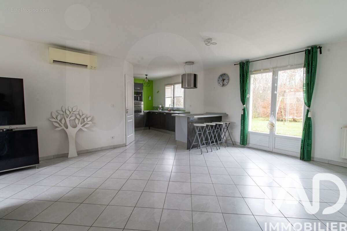 Maison 84 m² à Dordives  - photo 3