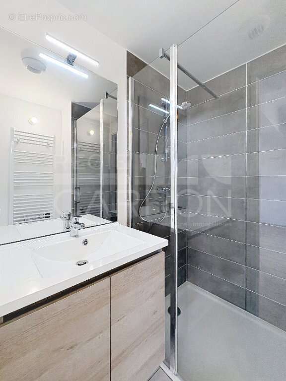 Appartement à RILLIEUX-LA-PAPE