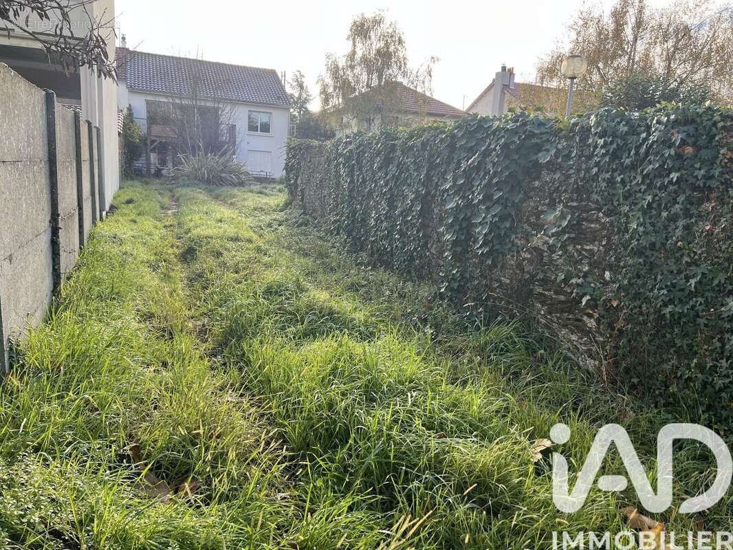 Photo 3 - Terrain à SAINT-SEBASTIEN-SUR-LOIRE