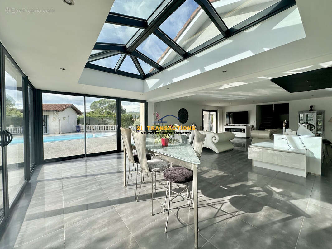 Maison à SAINT-CHAMOND