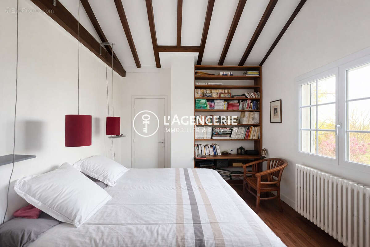 Maison à LARRESSORE
