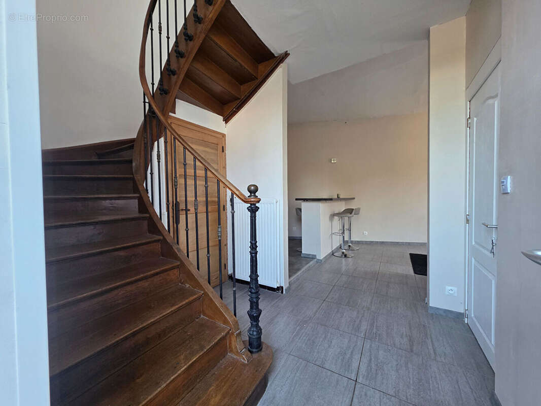 Maison à SAINT-GENIX-SUR-GUIERS