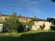 Photo 1 - Maison à SAINT-GEORGES-DE-LONGUEPIERRE