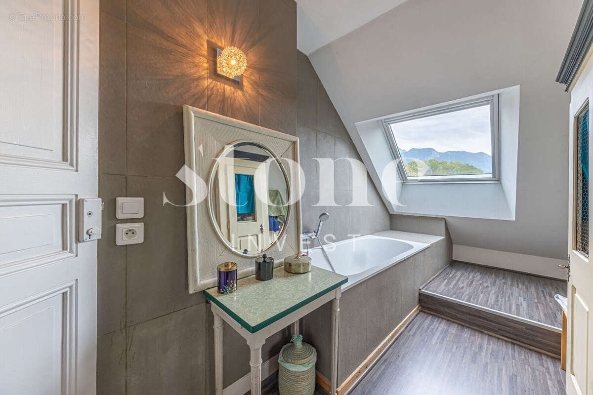 Appartement à MENTHON-SAINT-BERNARD