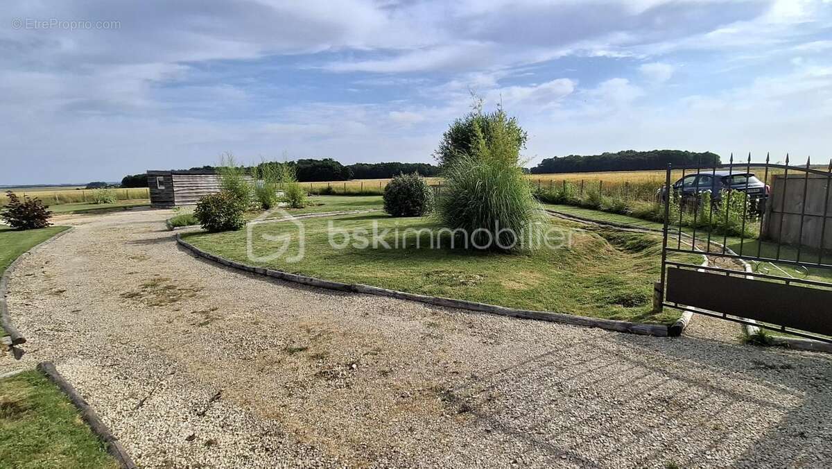 Découvrez votre havre de paix idéal dans un cadre exceptionnel ! - photo 2